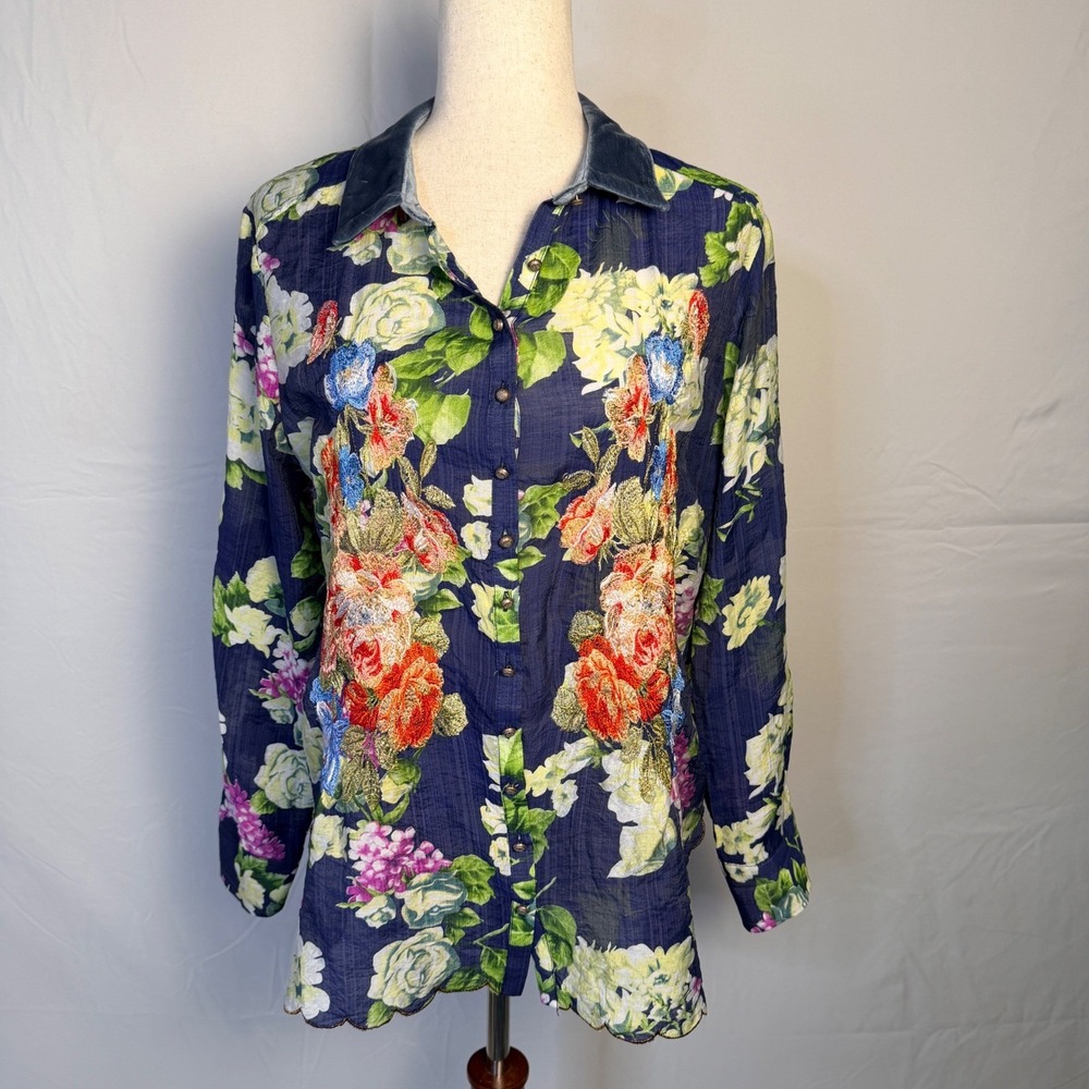 Floral Button-Front Women's Top in Navy
